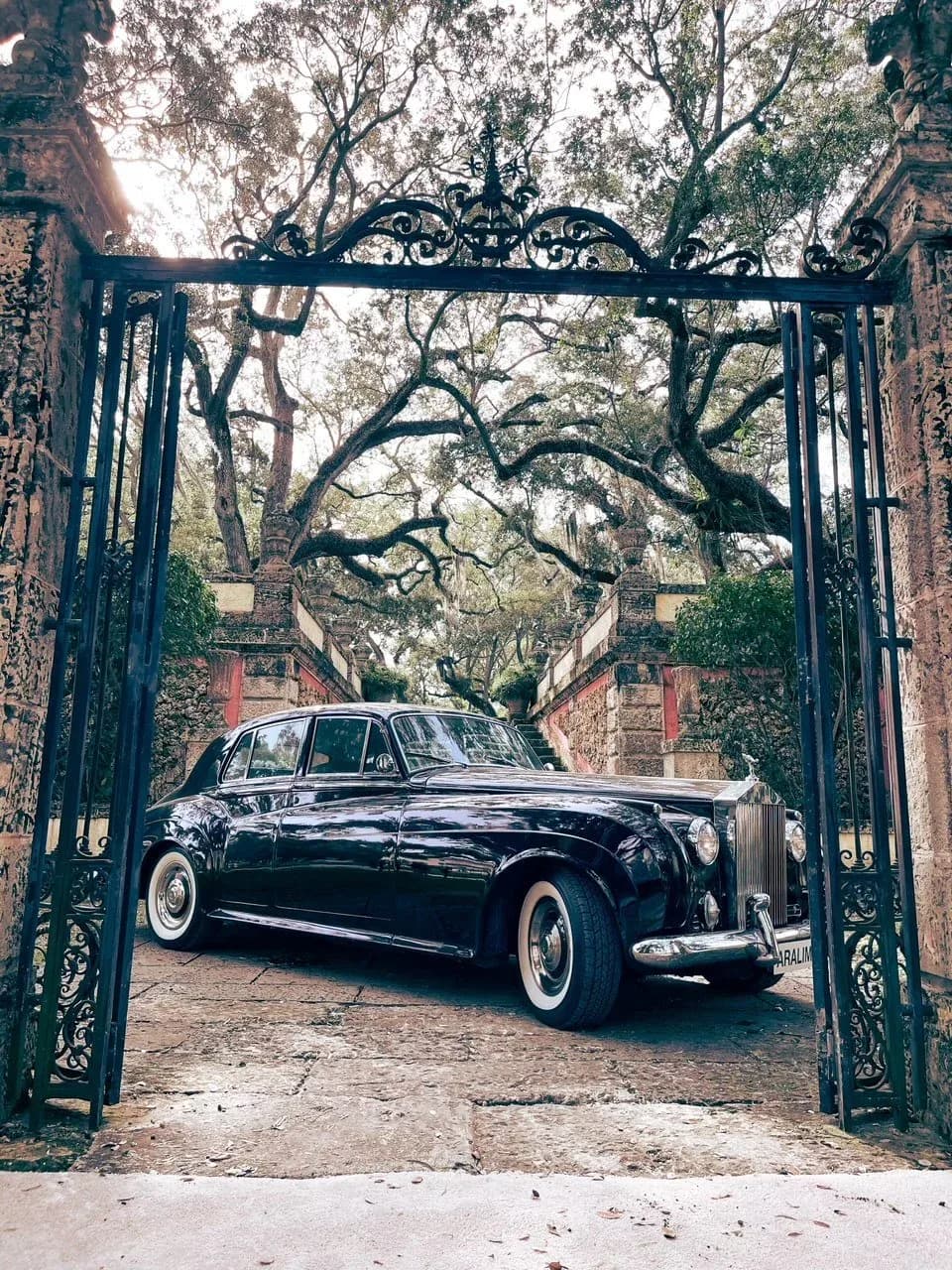Black Rolls Royce — group transportation in Miami