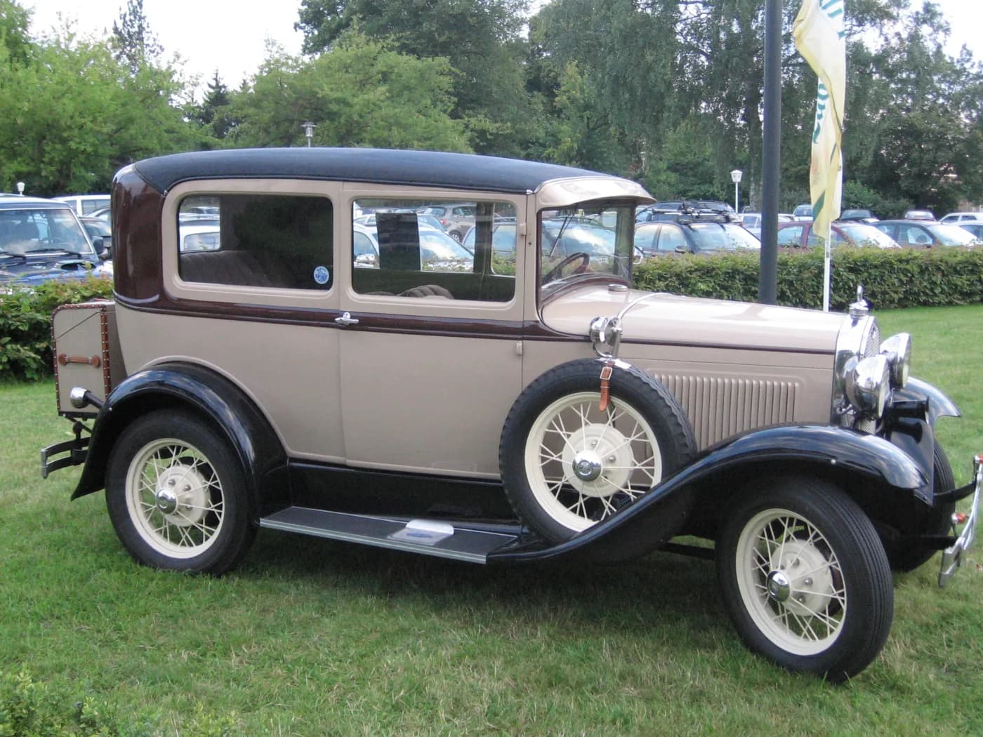 Ford Model A — group transportation in Miami